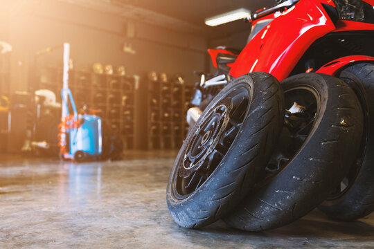 How to Choose the Right Tyre for Your Bike: A Complete Guide for Indian Riders